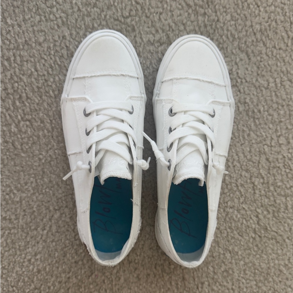Blowfish Malibu White Canvas Sneakers Size 8 - Picture 3 of 5